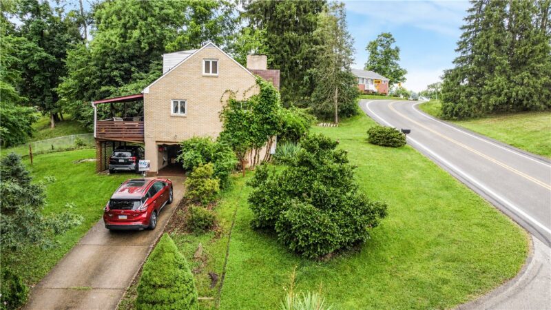 1364 Berryman Ave — photo 4