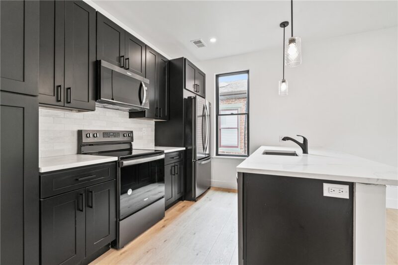 1217 Liverpool St — photo 3
