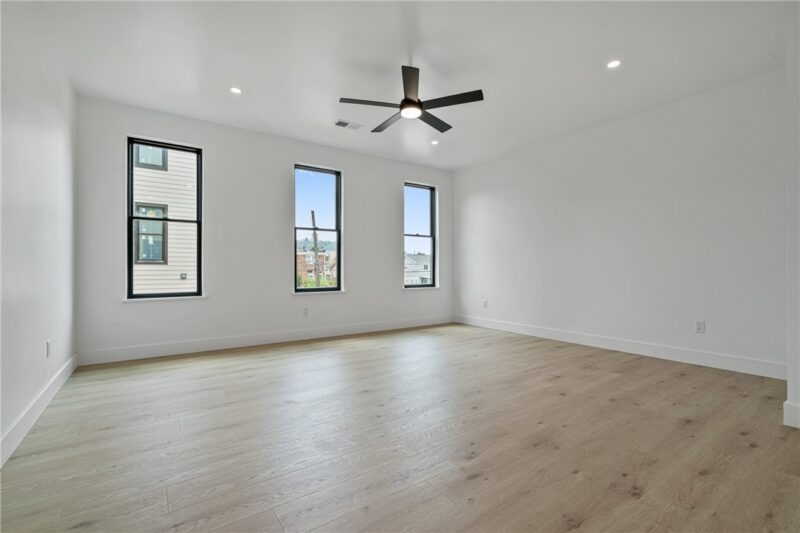 1217 Liverpool St — photo 6