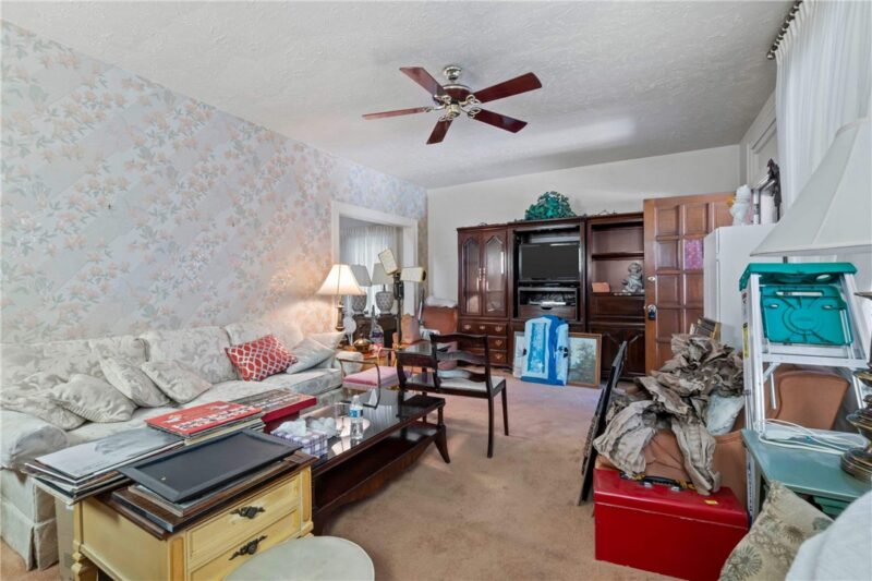 1035 Woodbourne Ave — photo 5