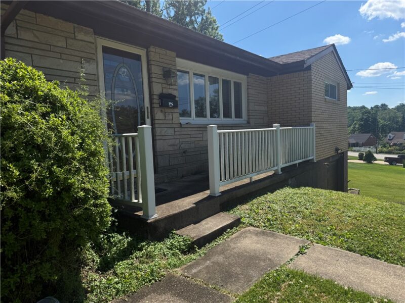 128 College Park Dr — photo 3