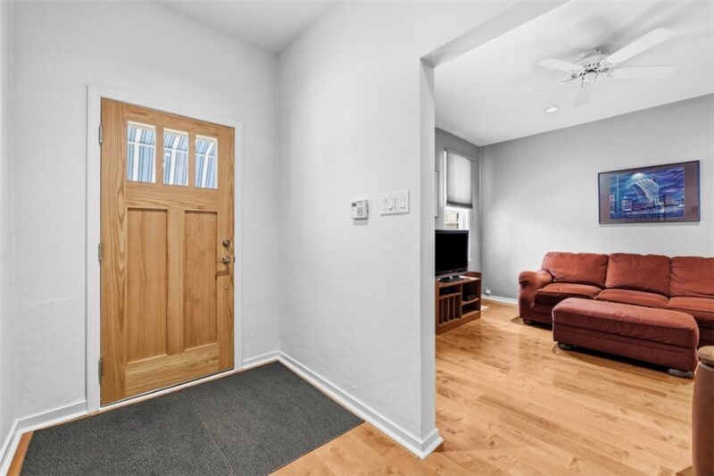 348 Hastings Street — photo 5