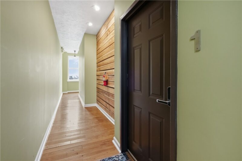 5158 Butler St 1 — photo 4
