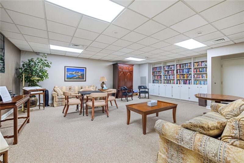 750 Washington Road 409 — photo 7