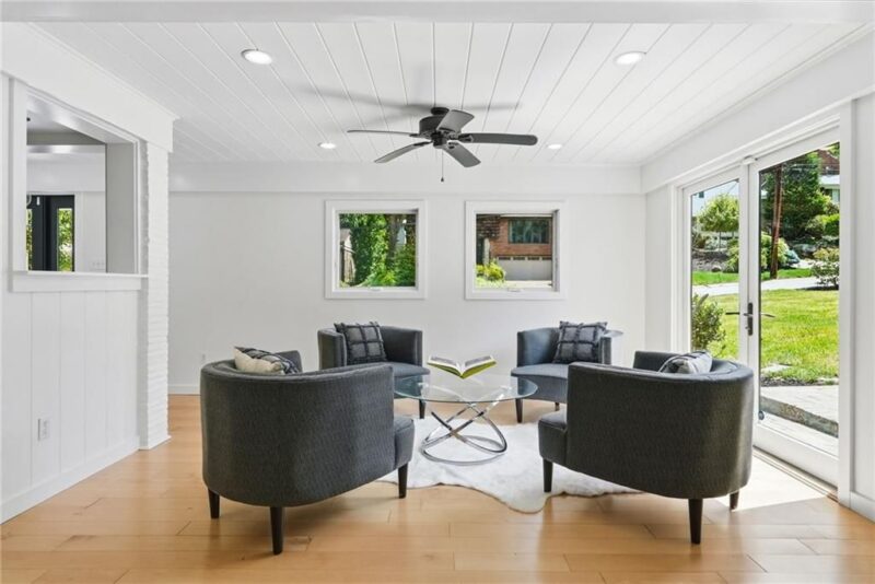 824 Foxland Drive — photo 6