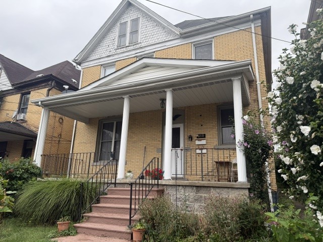 617 Florence Ave — photo 2