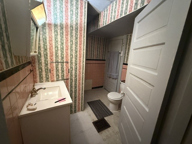 617 Florence Ave — photo 8