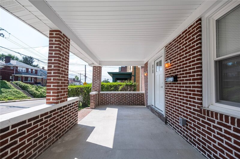 332 Marshall Ave — photo 3