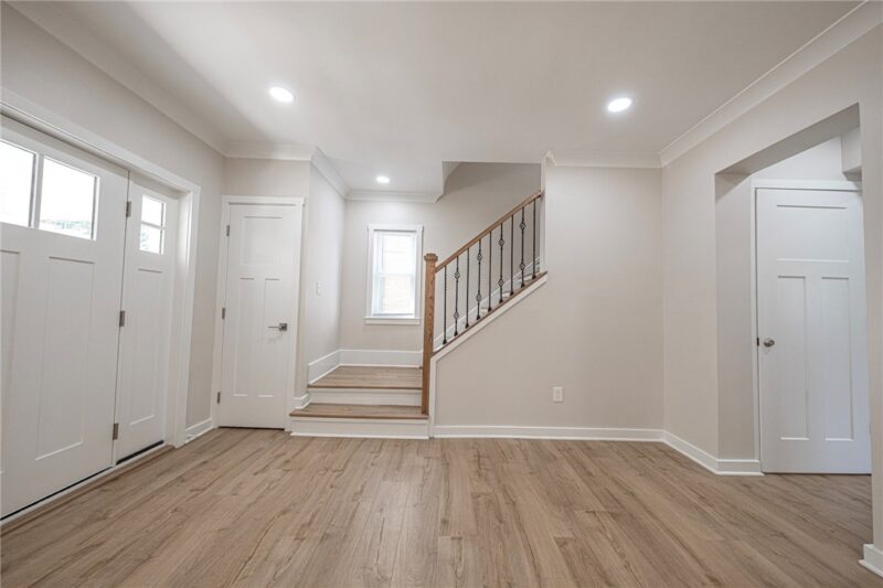 332 Marshall Ave — photo 5