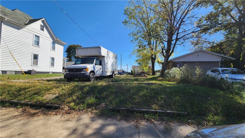 267 Reno St — photo 2