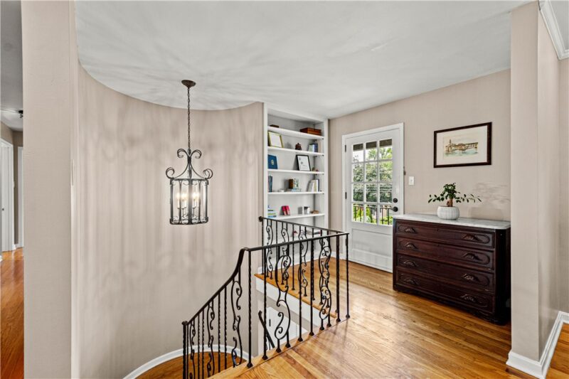 2649 Cedarvue Drive — photo 4