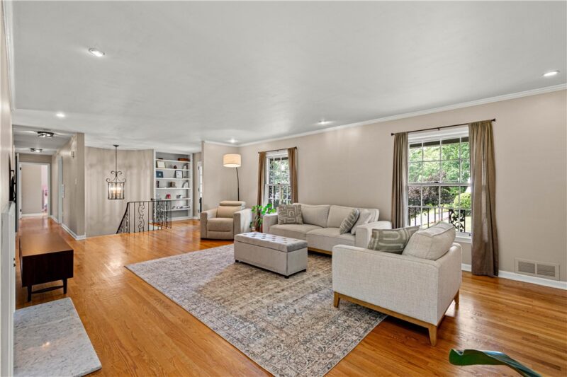 2649 Cedarvue Drive — photo 7