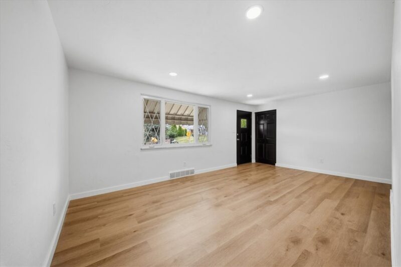 3001 Jameson Dr — photo 7