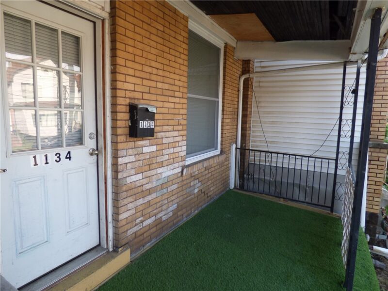 1134 Race St — photo 2