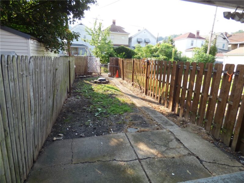 1134 Race St — photo 7
