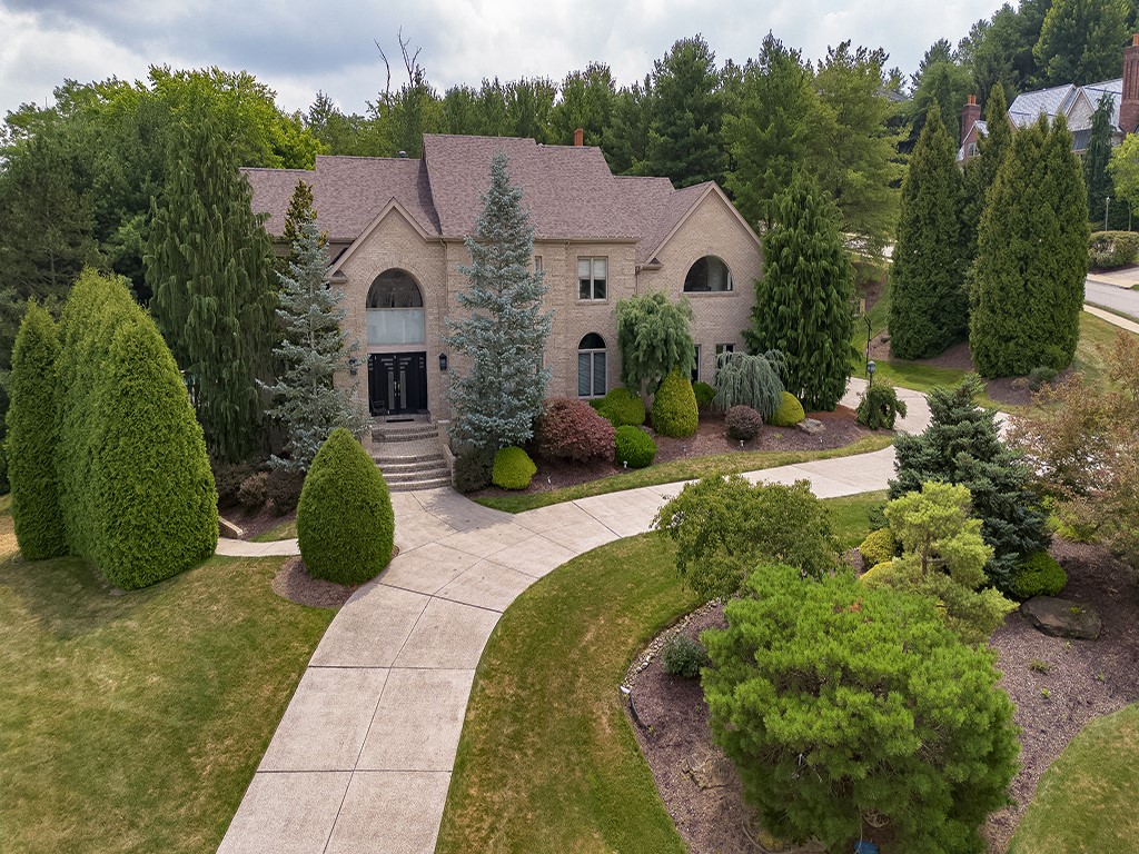 1512 Fox Chase Ln — photo 1