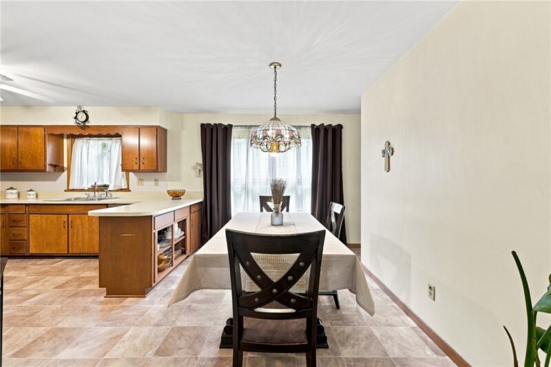 3203 Regis Dr — photo 5