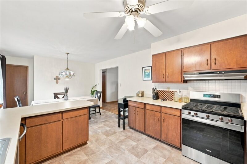 3203 Regis Dr — photo 7