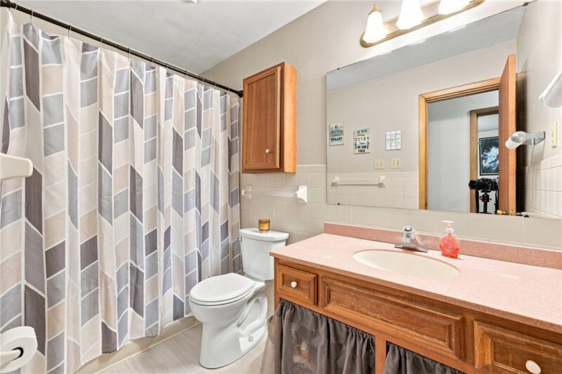 3203 Regis Dr — photo 8