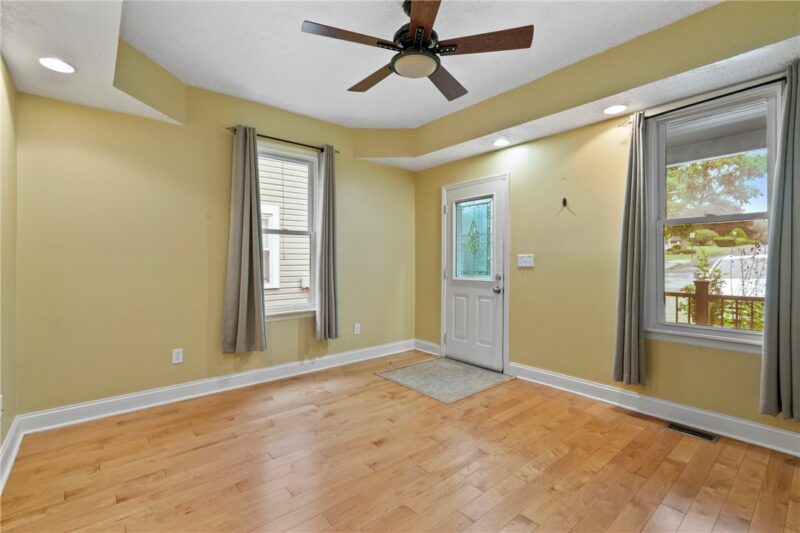 421 Beaver St — photo 4
