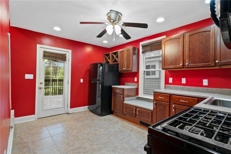 421 Beaver St — photo 5
