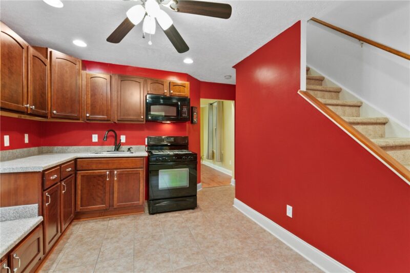 421 Beaver St — photo 6