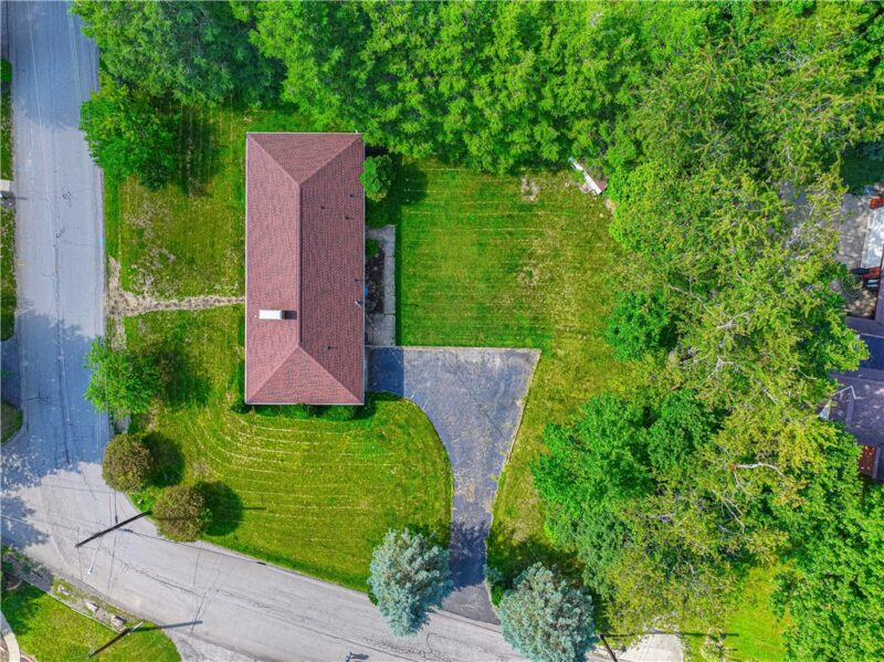 430 Sangree Rd — photo 4