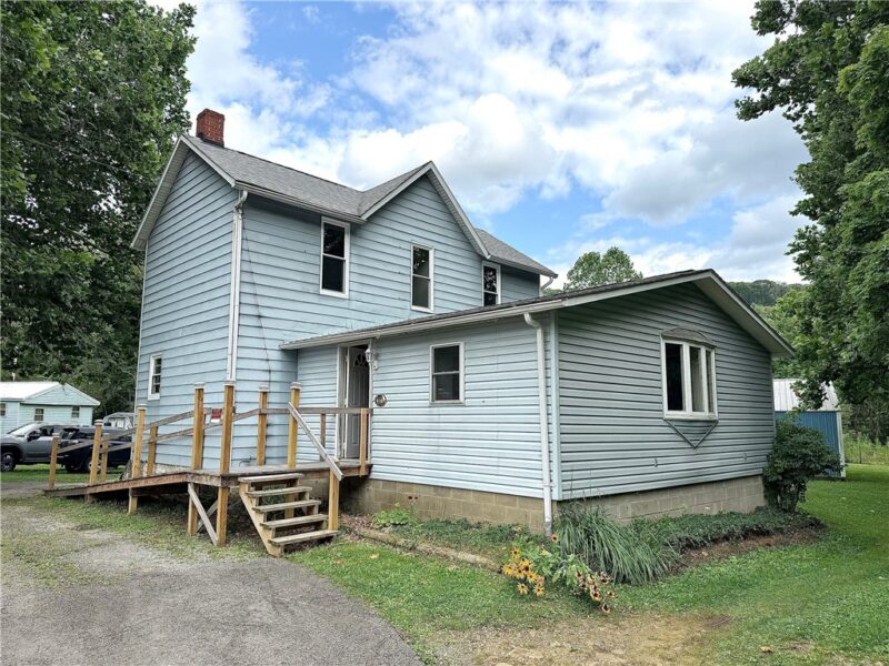 561 Chestnut Ridge Rd — photo 2