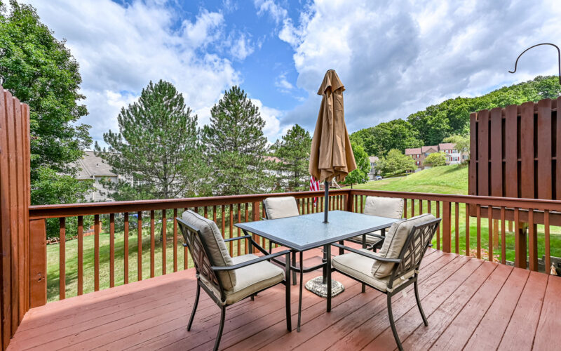 311 Fairfax COURT — photo 3