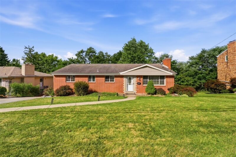 4774 Beall Dr — photo 3