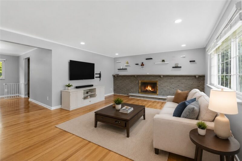 4774 Beall Dr — photo 6