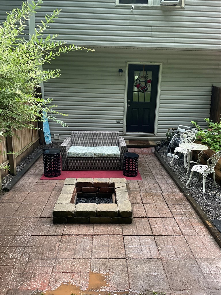 112 Winston Way — photo 5