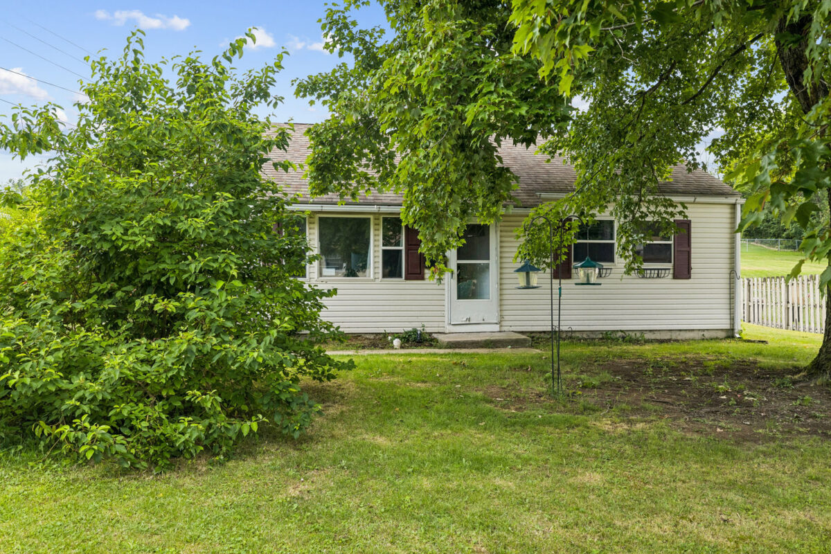 78 Sycamore STREET — photo 1