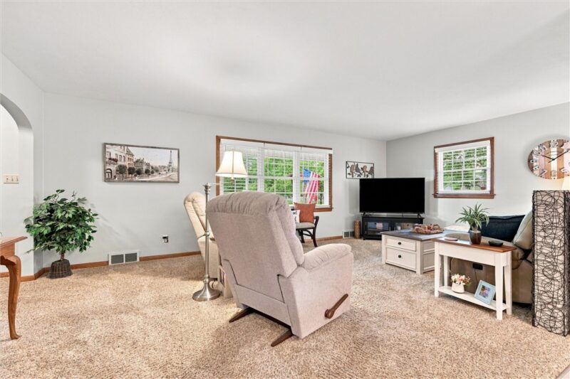 2229 King Dr — photo 3