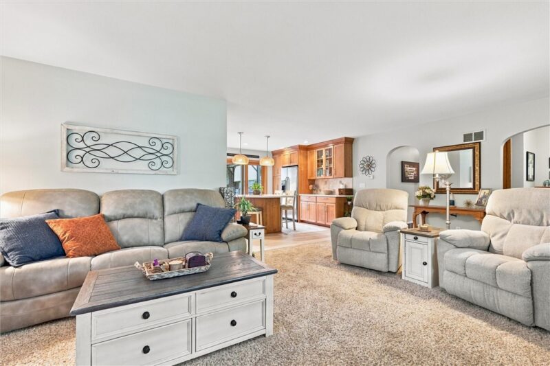 2229 King Dr — photo 4