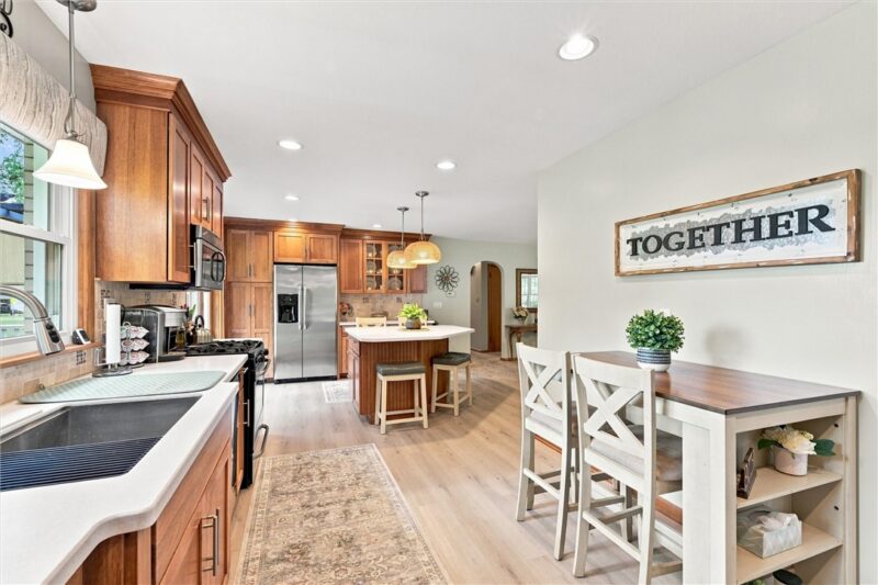 2229 King Dr — photo 7