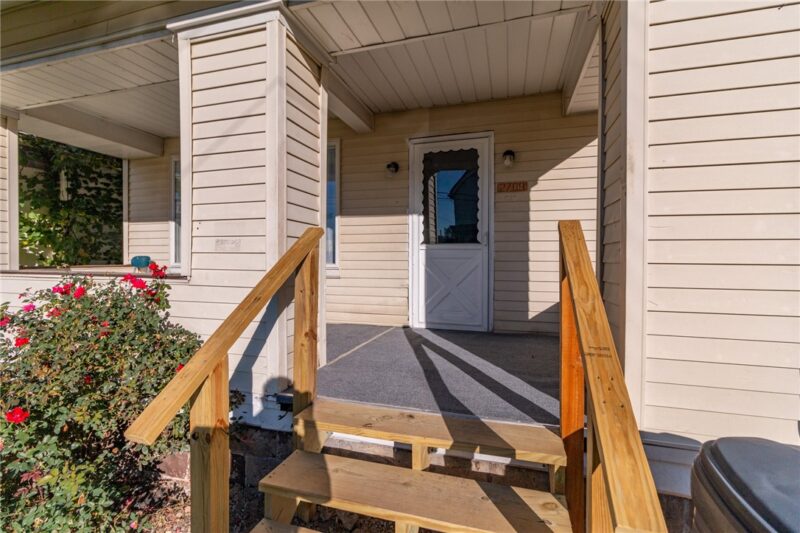 2709 Grandview Ave — photo 2