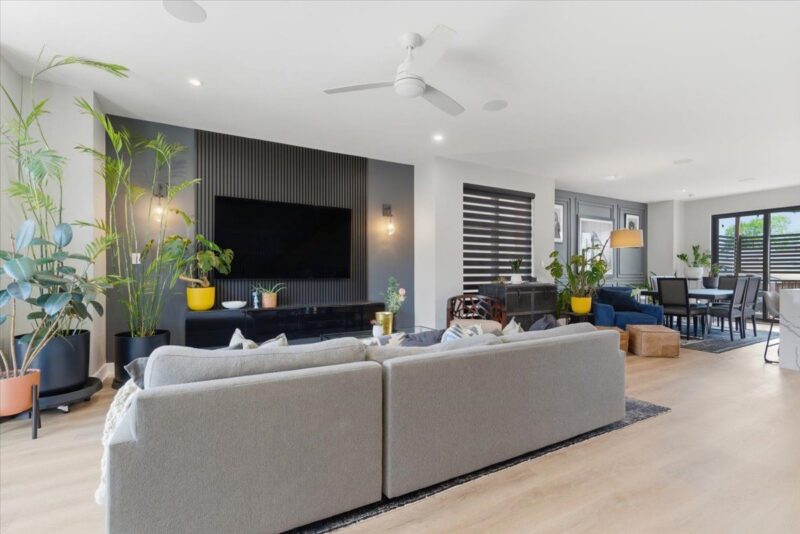 308 N St Clair STREET — photo 6