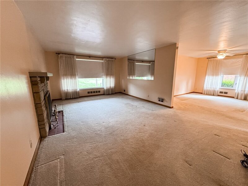 2218 Cypress Dr — photo 4