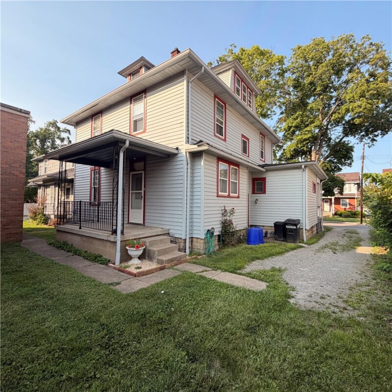 355 Wilson Ave — photo 3