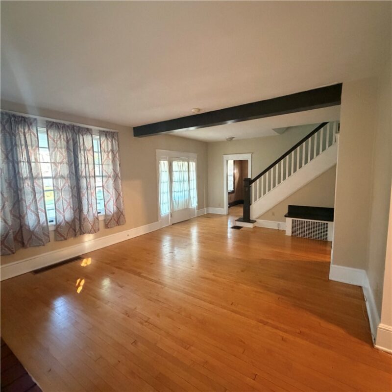 355 Wilson Ave — photo 5