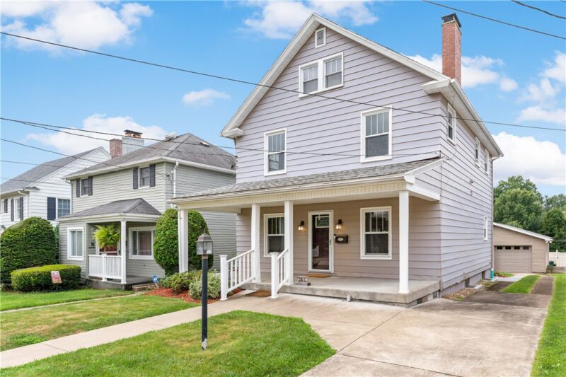341 Elizabeth St — photo 2