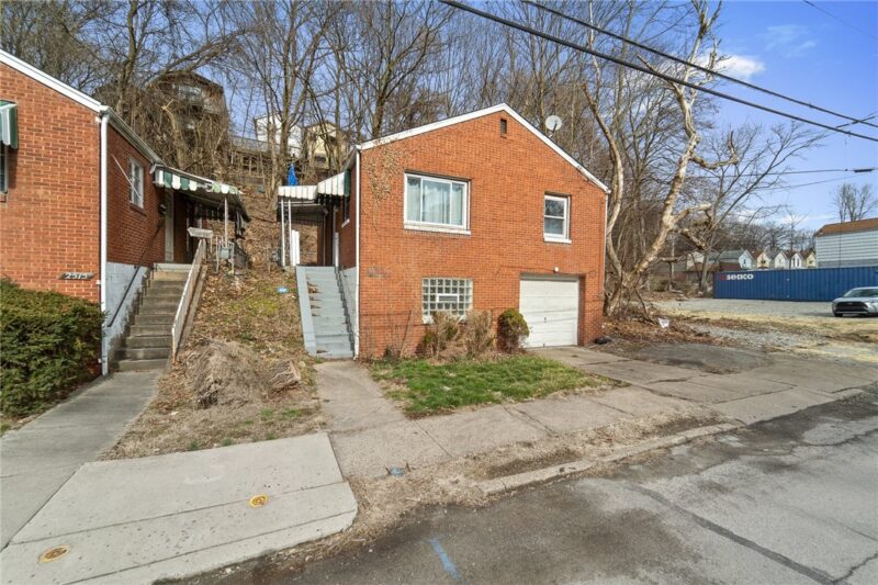 2517 Irwin — photo 2