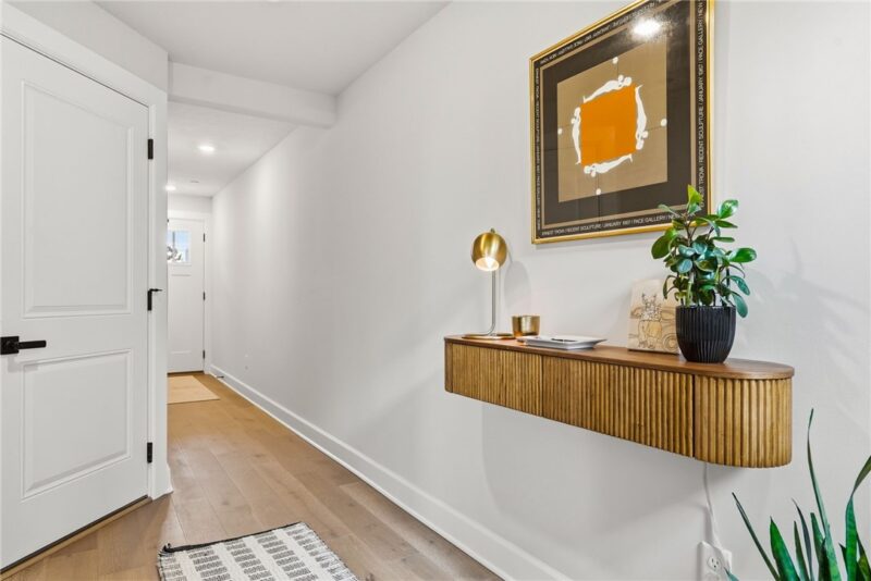 107 Sage Dr. — photo 3