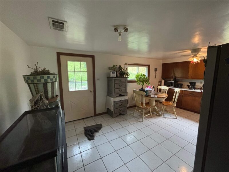 121 Cumer Rd — photo 2