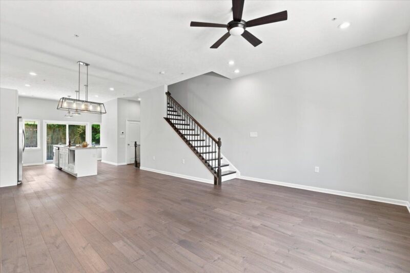 5318 Holmes Street — photo 2