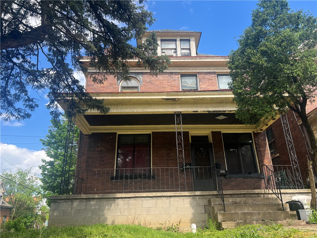 188 Kendall Ave — photo 1