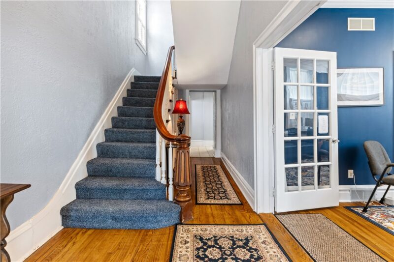 128 N Washington Street — photo 5