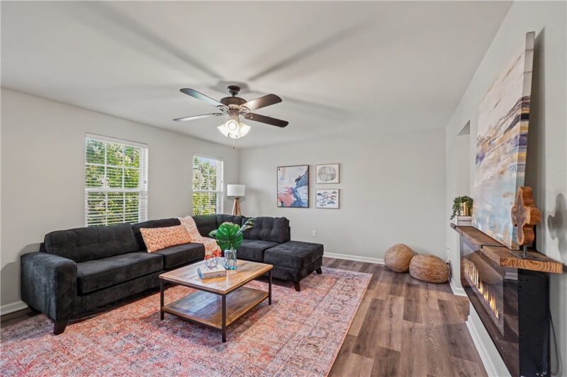 284 Broadstone Dr — photo 3