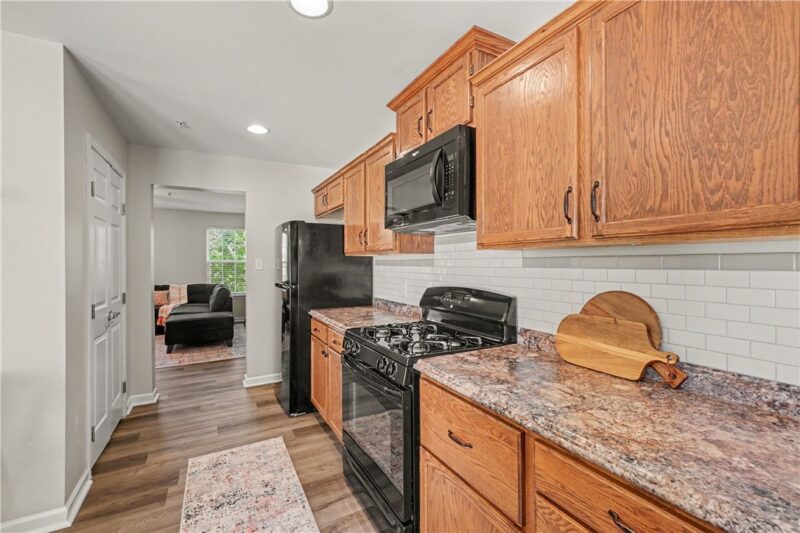 284 Broadstone Dr — photo 8